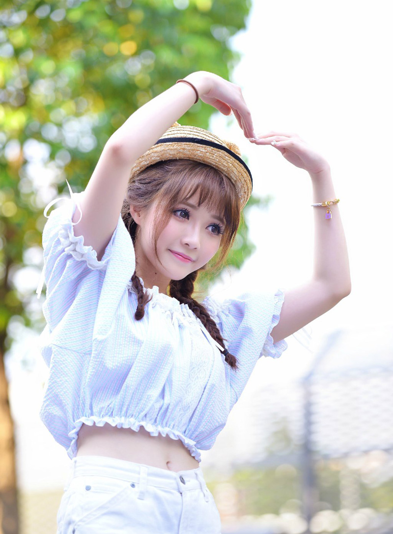 我们为什么需要美女，可能她们改变你的生活习性，让人感这个世界充满期待，虽然当你觉得期待的东西就要得到的时候，她们马上去普度众生，让其他人觉得生活充满期待。——韩寒《像少年啦飞驰》